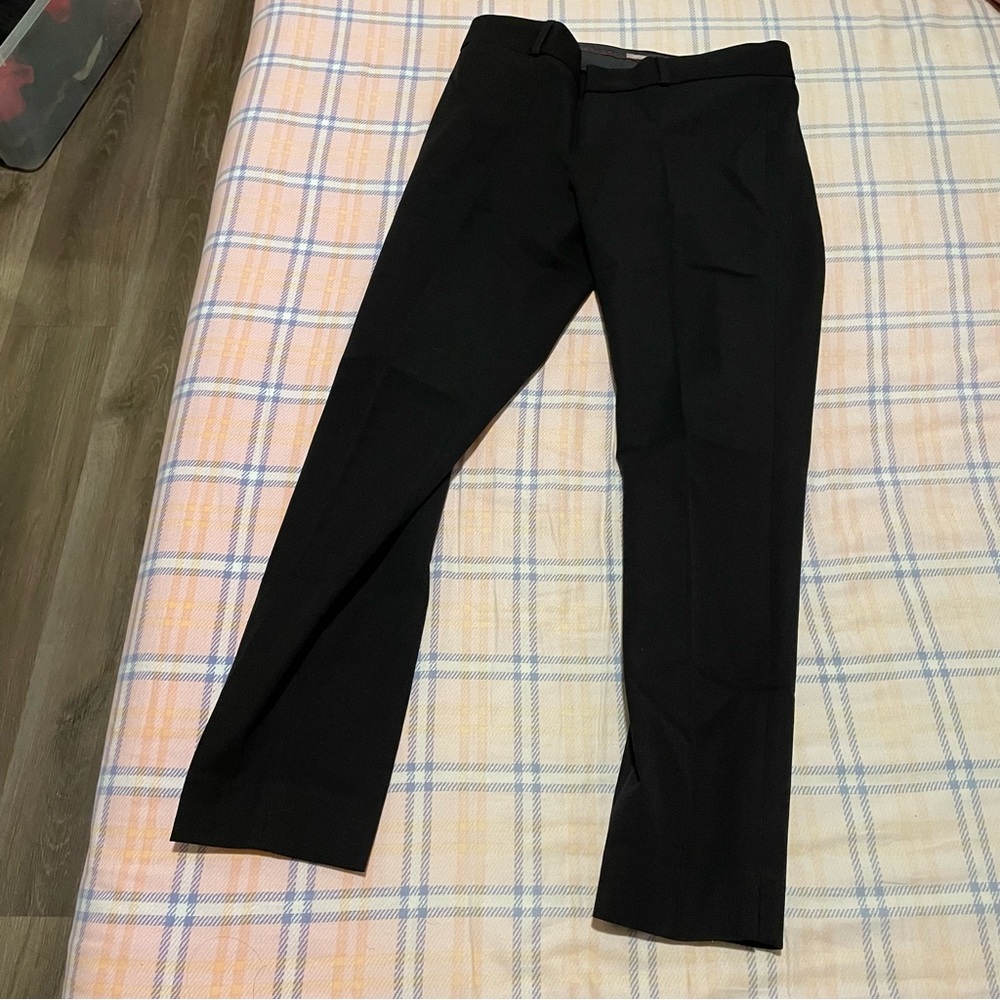Banana Republic working pants perfect pair for shirt